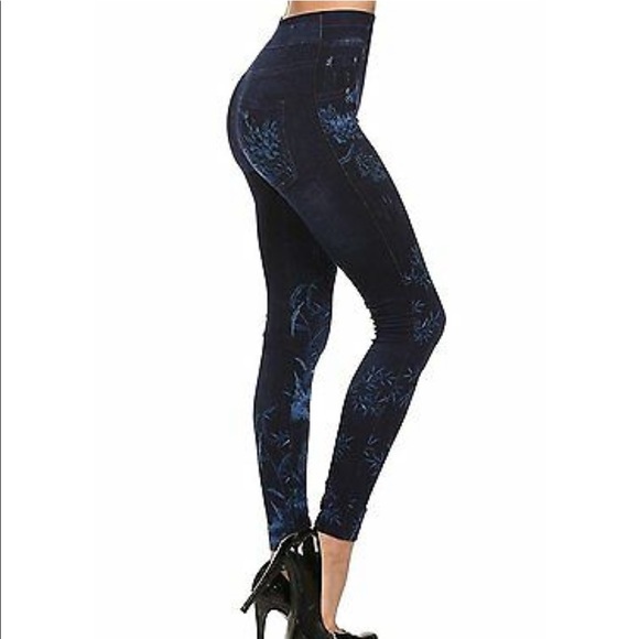 Women One size Soft Blue Leggings E&K - Picture 2 of 4
